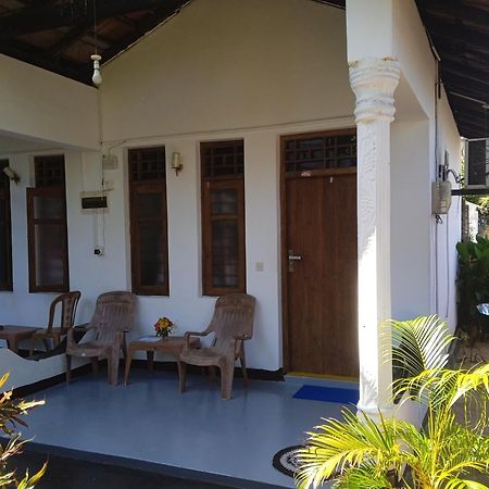 Aaliya Bay Hotel Arugam Bay Luaran gambar